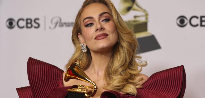 Adele: Νέες ημερομηνίες για τα shows που είχε αναβάλει στο Las Vegas