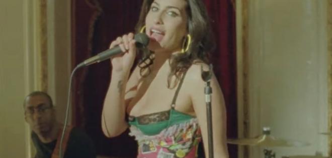 Amy Winehouse: Νέο lyric video για το "In My Bed"