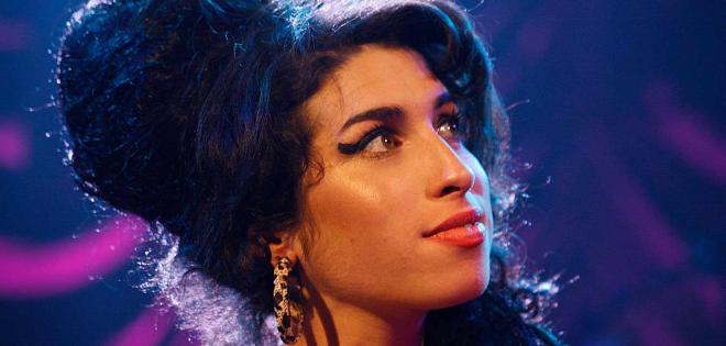 Amy Winehouse: Βραβείο BRIT δέχτηκαν οι γονείς της για νέο μουσικό επίτευγμα