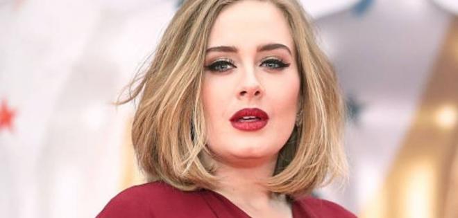 H Adele προτάθηκε για το μουσικό θέμα της νέας ταινίας Bond