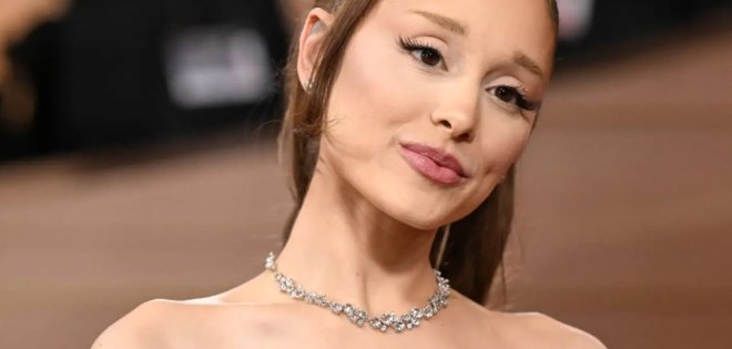 Η Ariana Grande μηνύει χάκερ για κλοπή ακυκλοφόρητων μουσικών κομματιών, φωτογραφιών και βίντεο