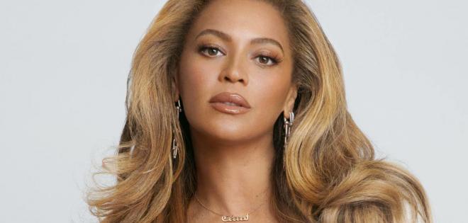 Η Beyoncé Νο.1 στο Ηνωμένο Βασίλειο μετά από 14 χρόνια