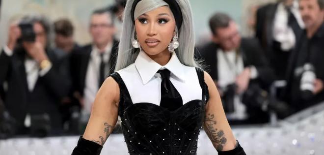 Η Cardi B στέλνει τις προσευχές της στη Δομινικανή Δημοκρατία 