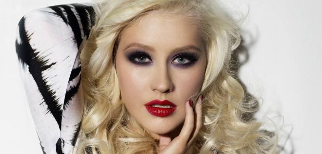 Christina Aguilera - Τιμά τις λάτιν ρίζες της