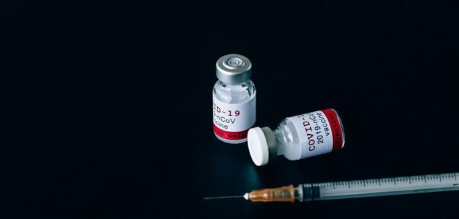 Μόσιαλος: Νέα ανάρτηση για το εμβόλιο της Pfizer