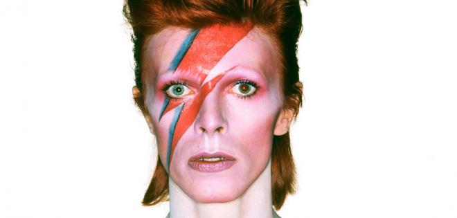 Εσύ πόσο θα πλήρωνες για ένα χειρόγραφο του David Bowie;
