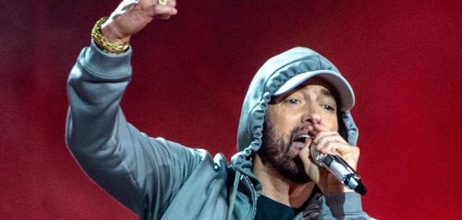 Ο Eminem συνεργάζεται με τo NBA και την Ghostwrite