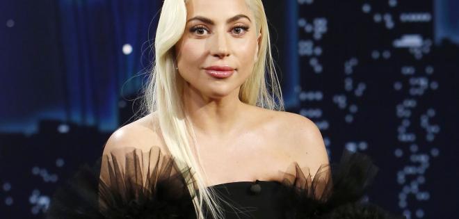 Lady Gaga: Βρίσκεται στο στούντιο και τιζάρει νέα μουσική