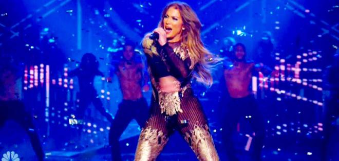 H Jennifer Lopez ερμηνεύει επιτυχίες της για την εκπομπή της Πρωτοχρονιάς