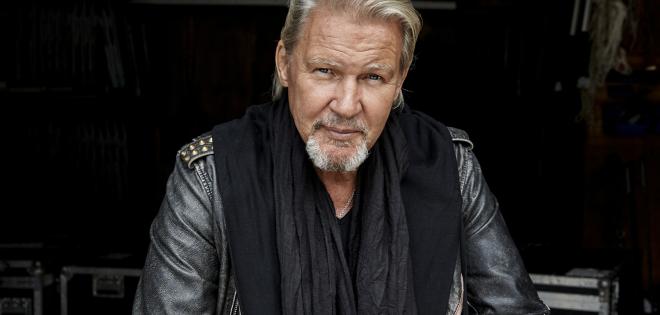 Ο Johnny Logan στο Θέατρο Παλλάς