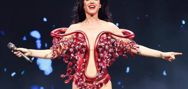 Η Katy Perry συνειδητοποίησε πόσο «δυνατή» είναι κατά τη διάρκεια των γυρισμάτων της περιοδείας για τη νέα ταινία της