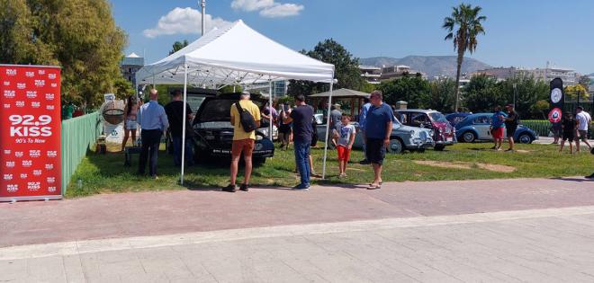 O 92.9 Κiss χορηγός επικοινωνίας του Alimos Classic Car Sunday