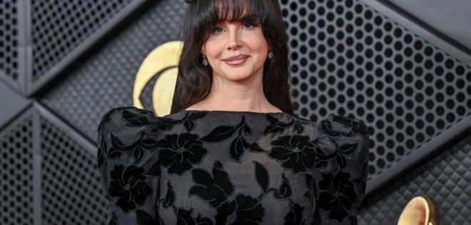 Η Lana Del Rey καθόλου δεν ήταν στενοχωρημένη κατά τη διάρκεια των Grammys