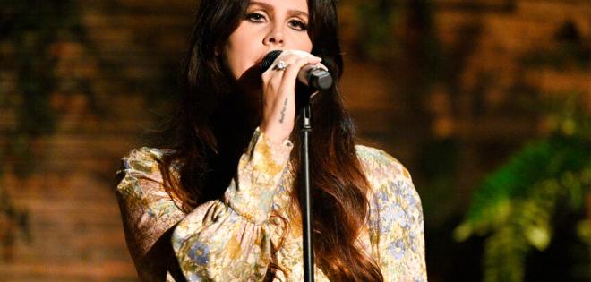 Lana Del Rey: Το συγκινητικό cover στο «Unchained Melody»