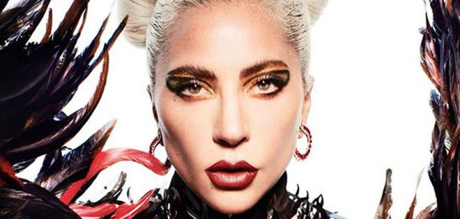 H κυκλοφορία ενός νέου βιβλίου, το επόμενο βήμα της Lady Gaga
