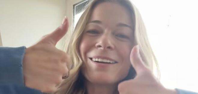 LeAnn Rimes: Έφυγε τρέχοντας από τη σκηνή συναυλίας γιατί της... έπεσαν τα δόντια