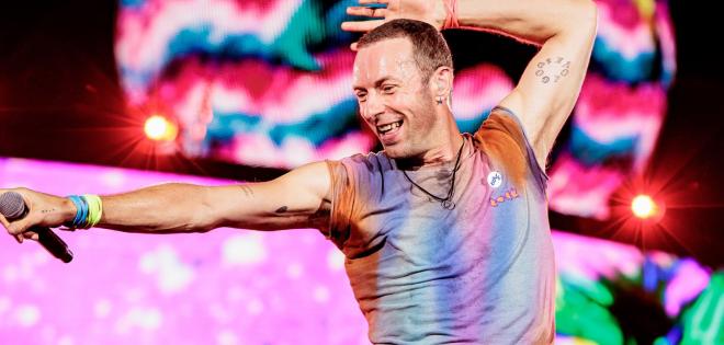 Chris Martin: Πήγε μεταμφιεσμένος σε karaoke bar του Las Vegas