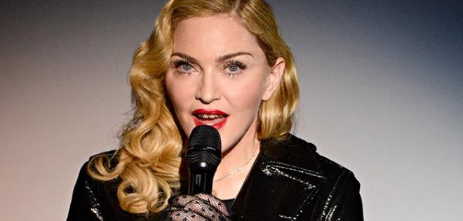 H Madonna θέλει να συναντήσει τον Πάπα Φραγκίσκο