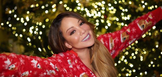 Η Mariah Carey είναι η πρώτη που κυριαρχεί σε τέσσερις δεκαετίες