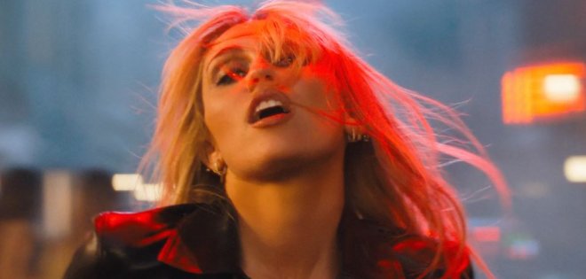 Η Miley Cyrus στοχεύει στην υψηλότερη νέα είσοδο στο Bρετανικό Chart!