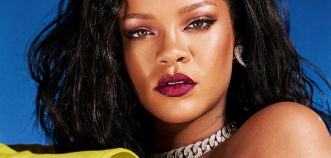 H Rihanna μας καλεί να περιμένουμε υπομονετικά για το νέο της άλμπουμ