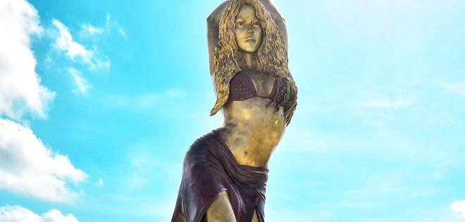 Shakira: Της έφτιαξαν άγαλμα 6.5 μέτρων στην ιδιαίτερη πατρίδα της