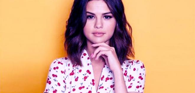 Selena Gomez – Throwback πορτρέτο