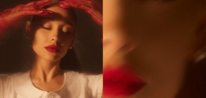 Ariana Grande: Αποκάλυψε μέρος του tracklist για το "eternal sunshine"