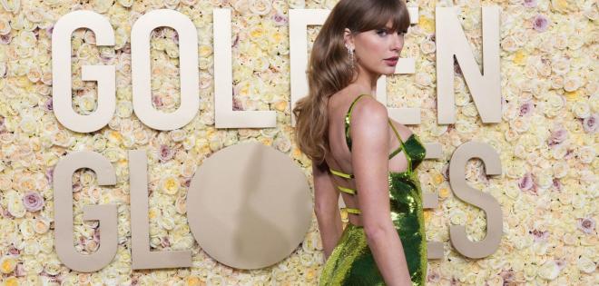 Εντυπωσίασε στις Χρυσές Σφαίρες η Taylor Swift - Το red carpet look που αγαπήσαμε