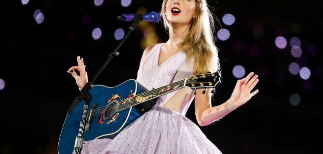 Taylor Swift: Ρεκόρ για την "Eras Tour" ταινία της στο Disney+