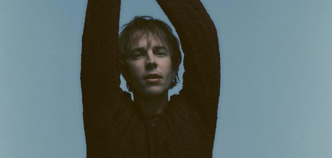 Ο Tom Odell ανακοίνωσε νέο άλμπουμ με τον τίτλο «A Wonderful Life» 