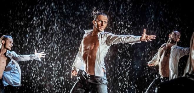 Ο «Χορός στη Βροχή» επιστρέφει στην Αθήνα