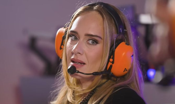 Adele: Σπάνια δημόσια εμφάνιση στο Βρετανικό Grand Prix