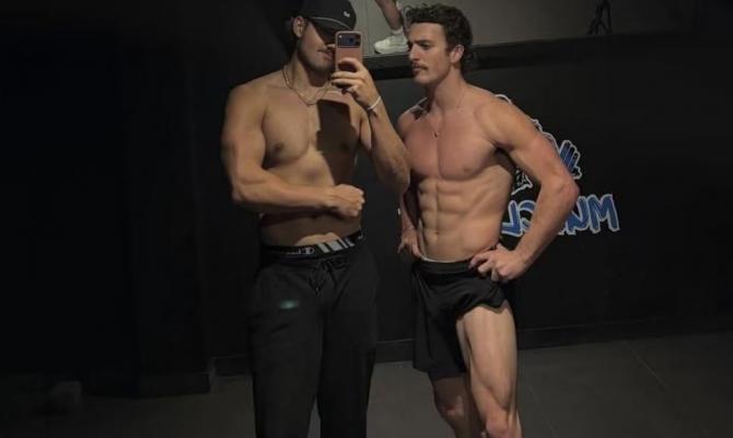 Ο Benson Boone σοκάρει τους θαυμαστές του με την ριζική μεταμόρφωση του σώματός του