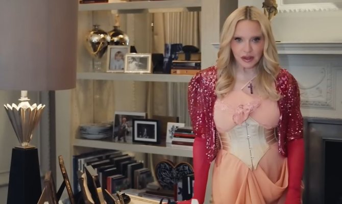 Η Madonna άνοιξε το σπίτι της στο Λονδίνο
