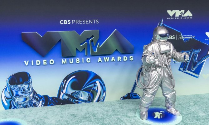 MTV VIDEO MUSIC AWARDS 2026: ΌΛΟΙ ΟΙ ΝΙΚΗΤΕΣ ΚΑΙ ΝΙΚΗΤΡΙΕΣ