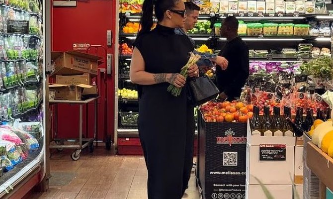 Rihanna: Φουντώνουν τα σενάρια ότι παντρεύτηκε με τον A$AP Rocky