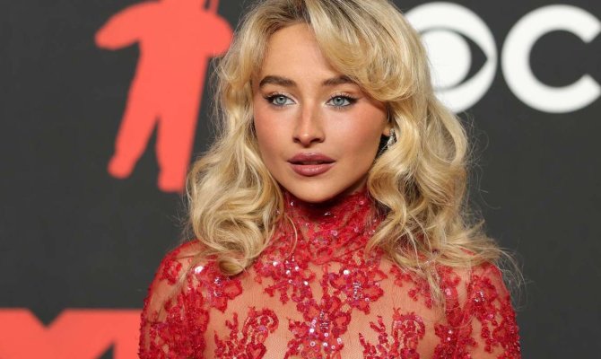 Η Sabrina Carpenter θα υποδυθεί τη Τζίντζερ Ρότζερς