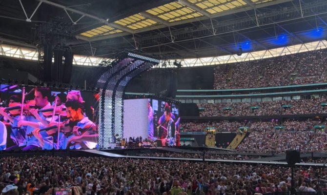 Συγκινητικό φινάλε για τον Harry Styles στο Wembley