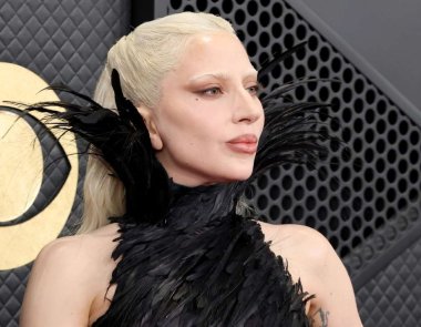 Η Lady Gaga αφήνει υπόνοιες για νέο άλμπουμ