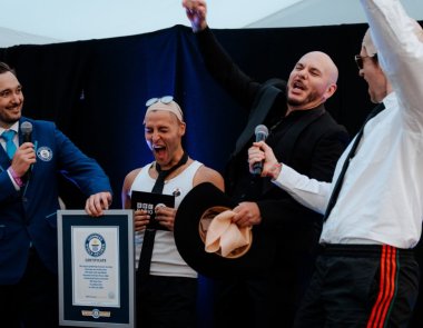 PITBULL: Έσπασε το πιο περίεργο ρεκορ!