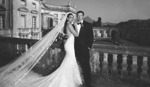 Η Dua Lipa δημοσίευσε φωτογραφίες από το γάμο με τον Callum Turner