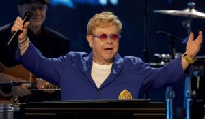 Ο Elton John μίλησε για τα προβλήματα υγείας του