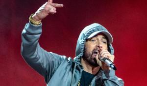 Ο Eminem συνεργάζεται με τo NBA και την Ghostwrite