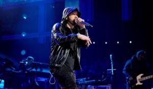 Eminem: Γιατί κατέθεσε αγωγή εναντίον της αυστραλιανής εταιρείας μαγιό «Swim Shady»