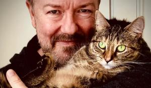 Τι κοινό έχει ο Ricky Gervais με τους "κεραμιδόγατους"; 