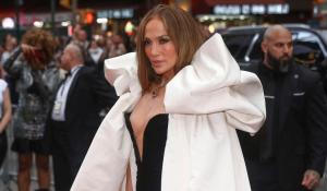 Μήνυση κατά της Jennifer Lopez επειδή δημοσίευσε δικές της φωτογραφίες