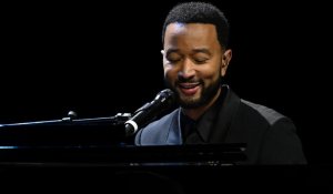 Ο John Legend κυκλοφορεί καινούριο άλμπουμ με τον τίτλο «Muse»