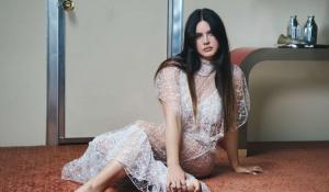 Η Lana Del Rey σίγουρα δεν είναι «in love»