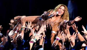 Shakira – Κέρδισε τις εντυπώσεις στα βραβεία του MTV